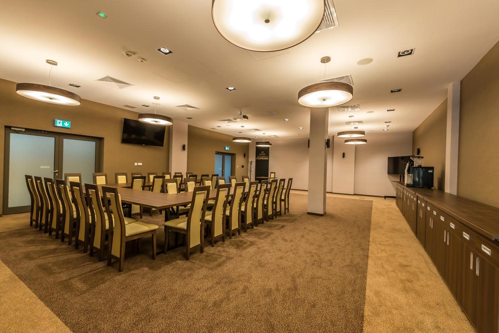 Apart Hotel 12 Rzeszów Εξωτερικό φωτογραφία