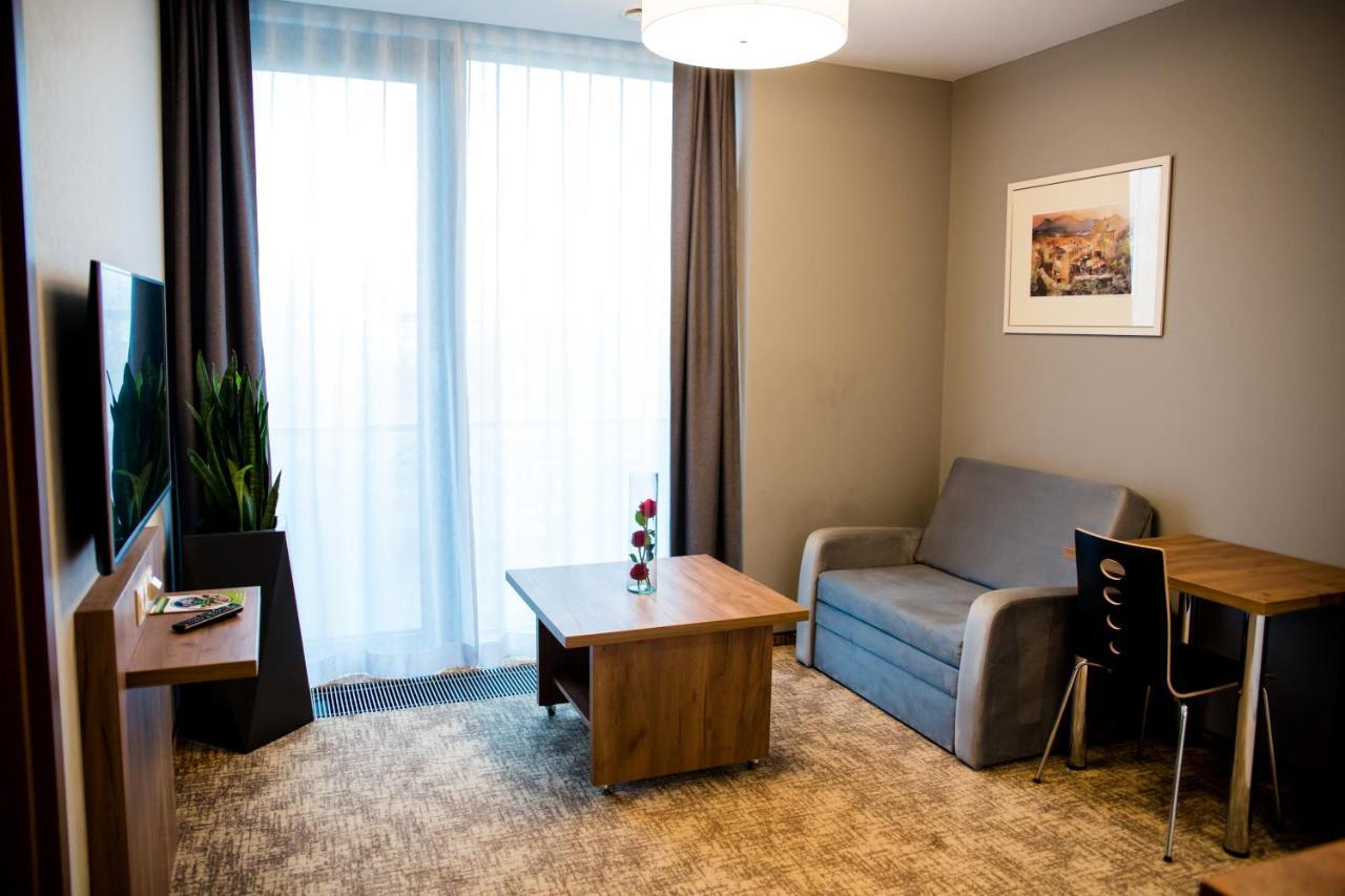 Apart Hotel 12 Rzeszów Εξωτερικό φωτογραφία