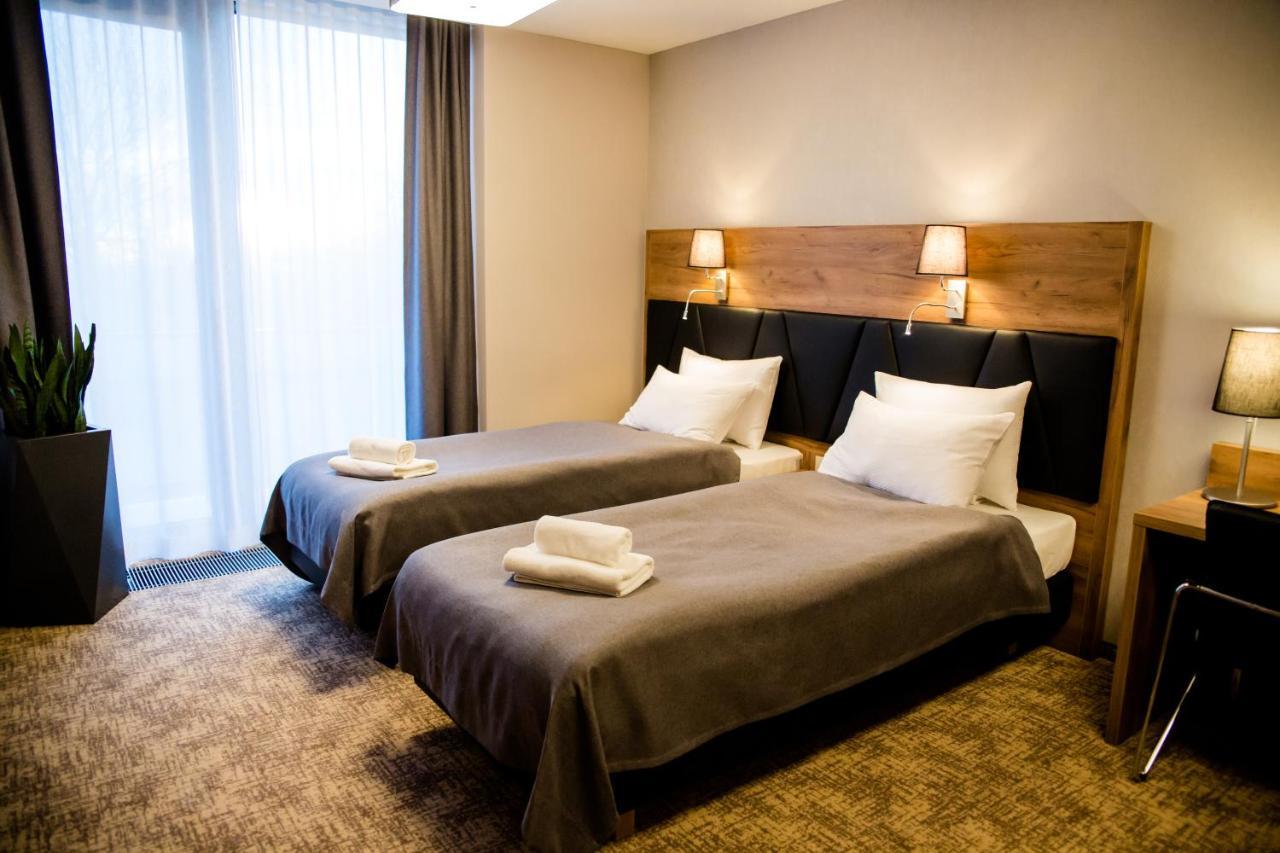 Apart Hotel 12 Rzeszów Εξωτερικό φωτογραφία